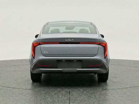 Used 2025 Kia K4 FWD image 7