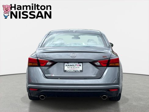 Used 2024 Nissan Altima 2.5 SR FWD image 3