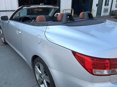 Used 2012 Lexus IS 250C w/ Luxury Pkg image 6