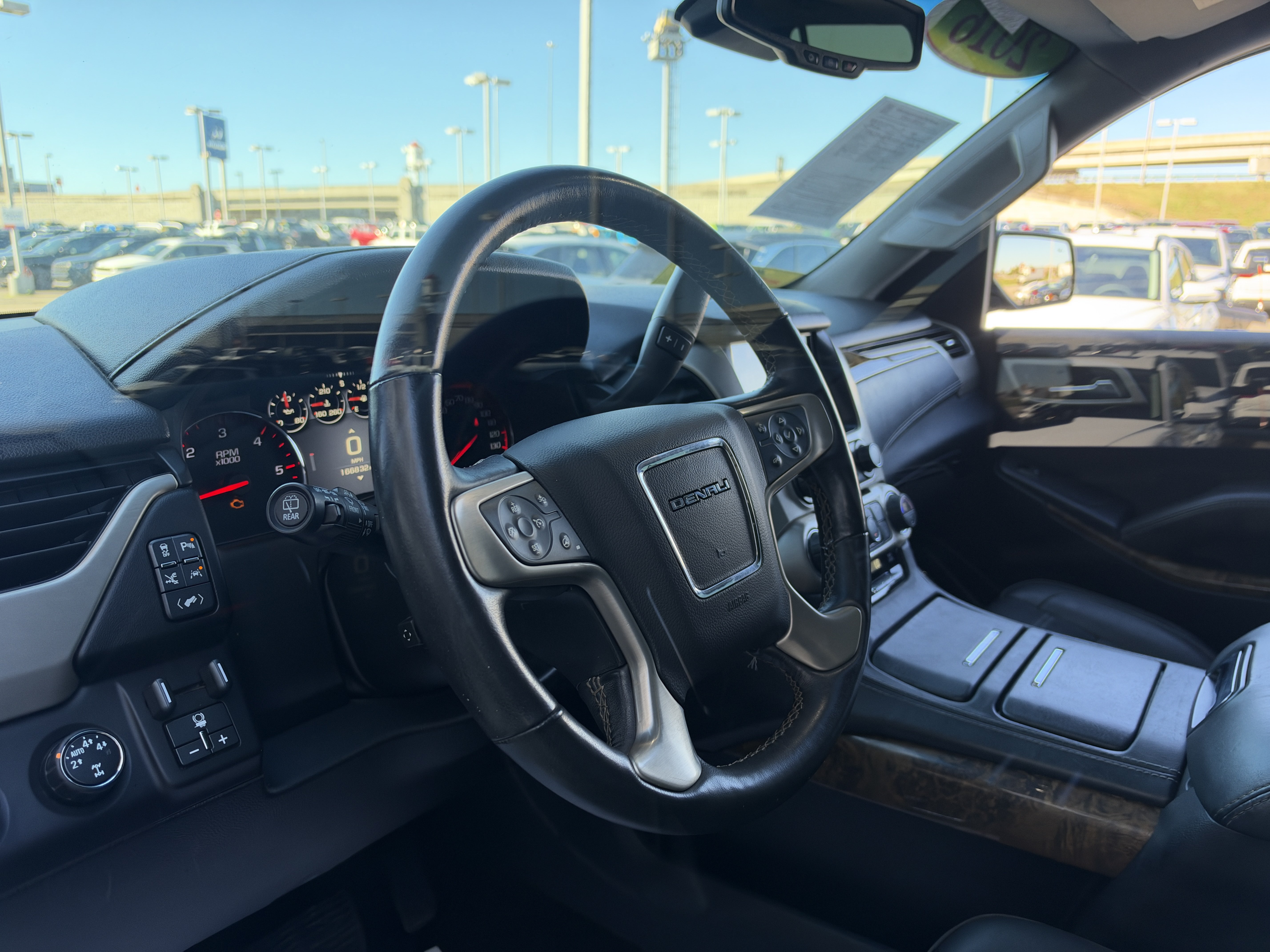 Used 2016 GMC Yukon Denali w/ Open Road Package AWD/4WD image 35