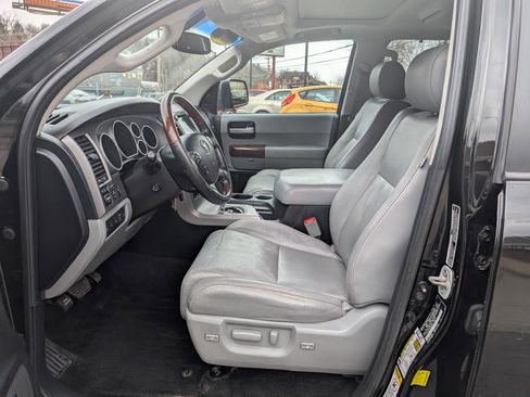 Used 2013 Toyota Sequoia Platinum image 13
