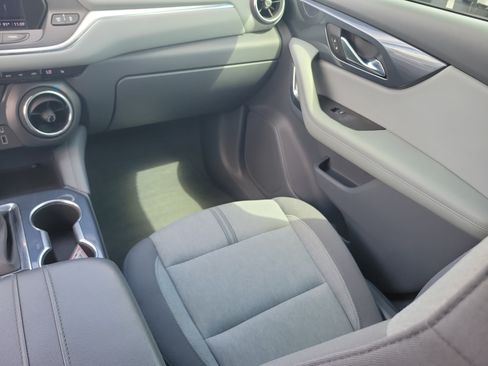 Used 2021 Chevrolet Blazer LT FWD image 20