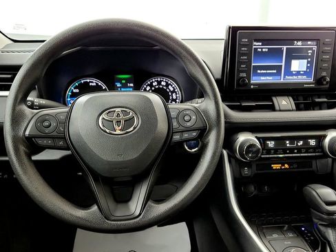 Used 2022 Toyota RAV4 XLE AWD/4WD image 27
