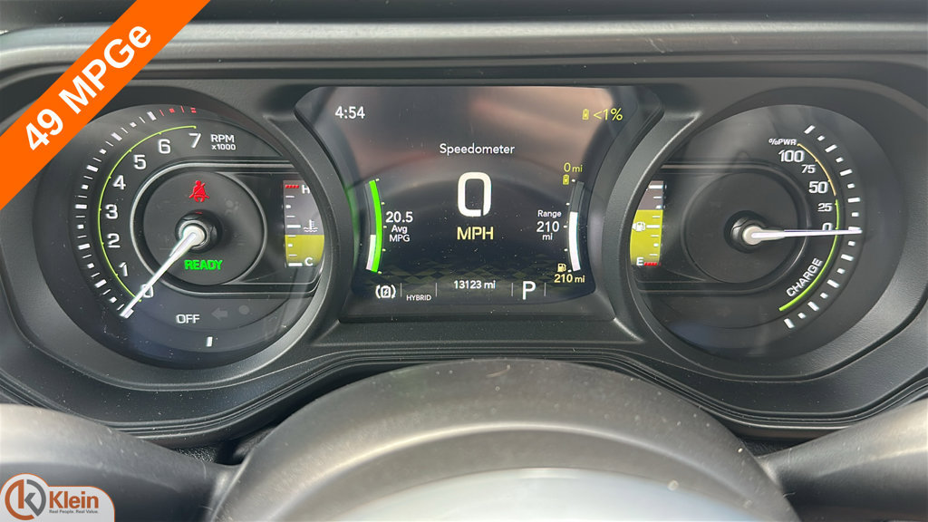 Used 2025 Jeep Wrangler Unlimited Sahara AWD/4WD image 20
