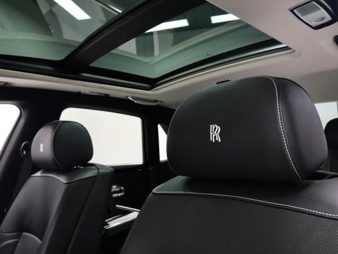Used 2013 Rolls-Royce Ghost RWD image 17