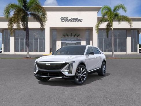 New 2025 Cadillac Lyriq Luxury w/ Nappa Leather Package image 8