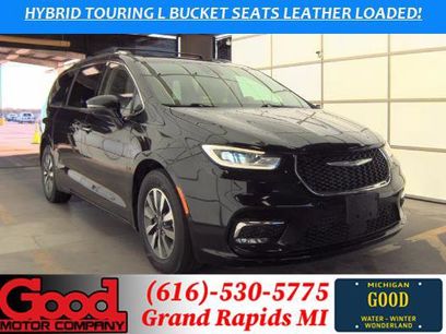 Used 2021 Chrysler Pacifica Touring-L