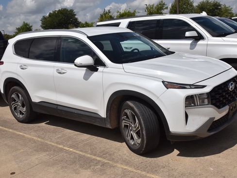 Used 2023 Hyundai Santa Fe SEL FWD image 4