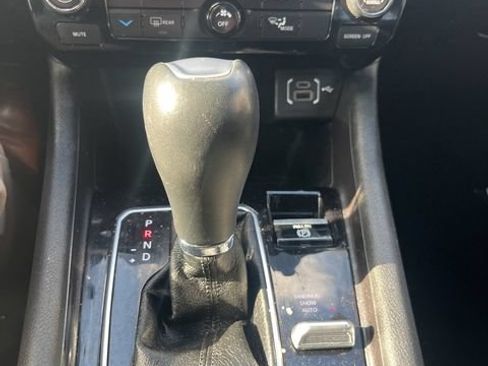 Used 2024 Jeep Compass Latitude AWD/4WD image 23