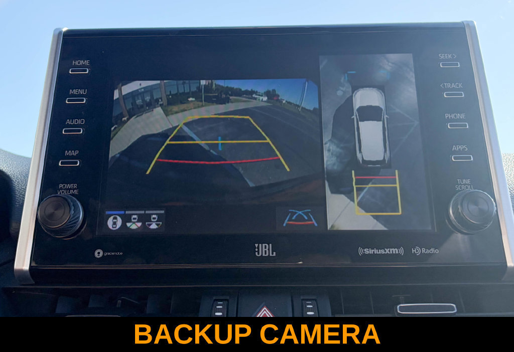 Used 2022 Toyota RAV4 XSE AWD/4WD image 4