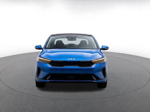 Used 2025 Kia K4 LXS FWD image 4