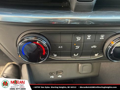 Certified 2024 Buick Encore GX Preferred w/ Comfort Package FWD image 12