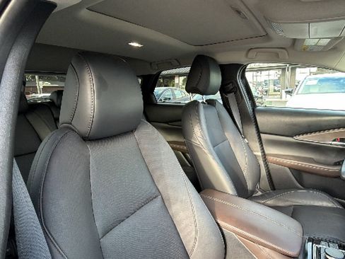 Certified 2024 MAZDA CX-30 AWD 2.5 S w/ Premium Package image 31