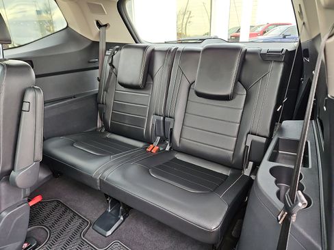 Used 2022 Volkswagen Atlas SEL Premium image 9