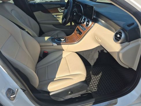Used 2021 Mercedes-Benz C 300 C 300 image 32