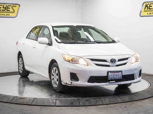 Used 2011 Toyota Corolla LE image 5