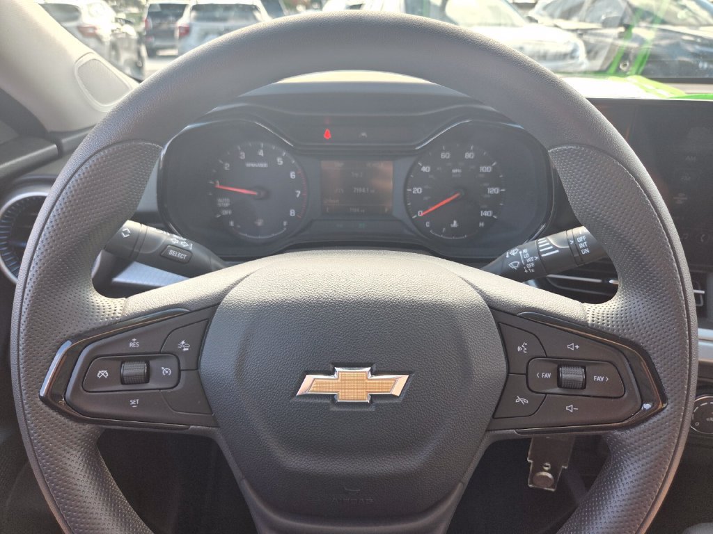 Certified 2025 Chevrolet Trax LS w/ Driver Confidence Package FWD image 24
