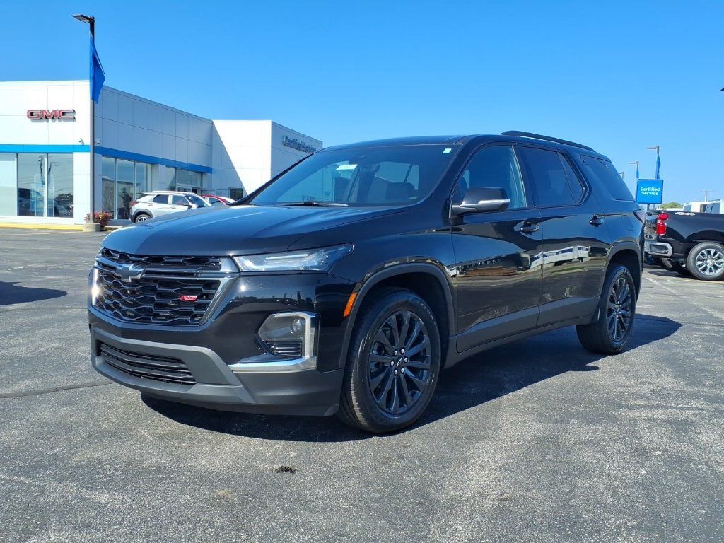 Used 2023 Chevrolet Traverse RS w/ LPO, Floor Liner Package AWD/4WD image 3