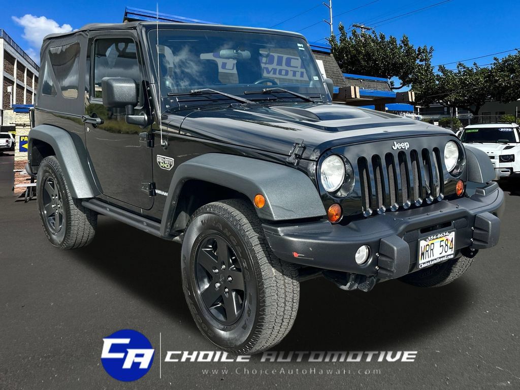 Used 2012 Jeep Wrangler Rubicon AWD/4WD image 10