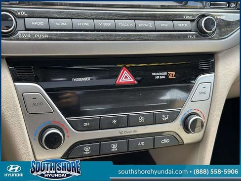 Used 2018 Hyundai Elantra Value Edition FWD image 29