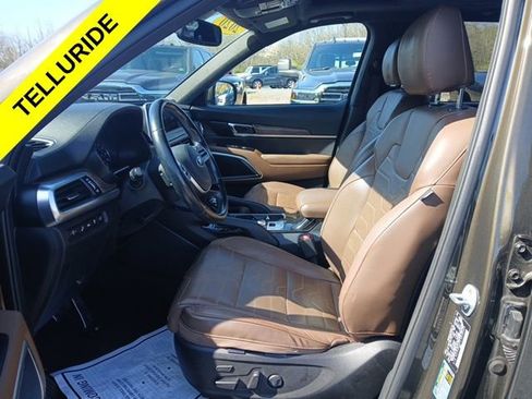 Used 2020 Kia Telluride SX w/ SX Prestige Package AWD/4WD image 18