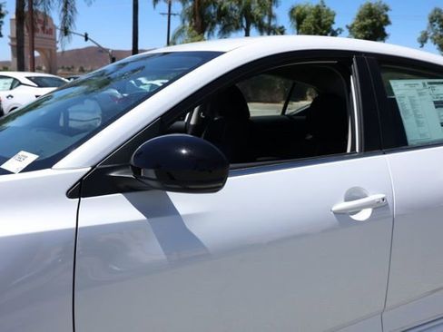 New 2025 Nissan Sentra SR image 12