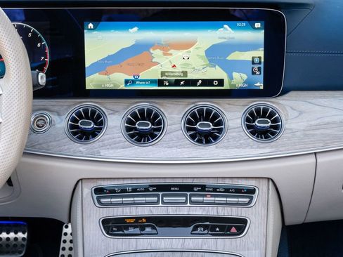 Used 2023 Mercedes-Benz E 450 Cabriolet image 18