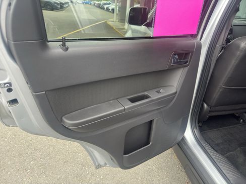 Used 2012 Ford Escape Limited FWD image 10