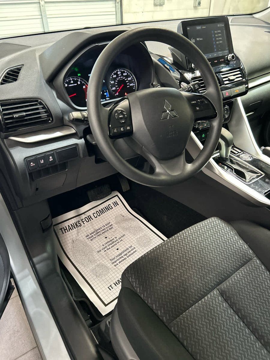 Used 2026 Mitsubishi Eclipse Cross AWD image 9