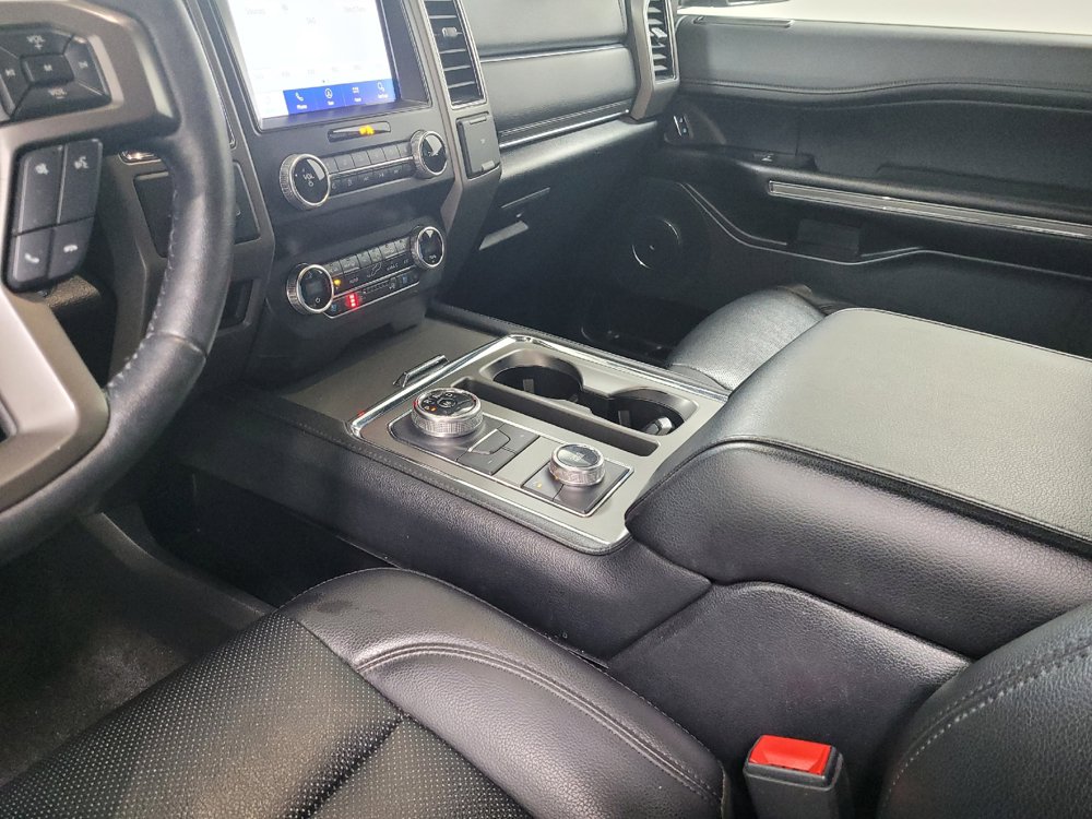 Used 2020 Ford Expedition XLT w/ Equipment Group 202A AWD/4WD image 26