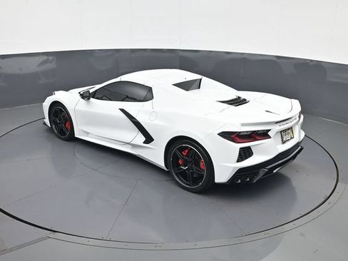 Used 2025 Chevrolet Corvette Stingray Preferred Conv w/ 2LT RWD image 19