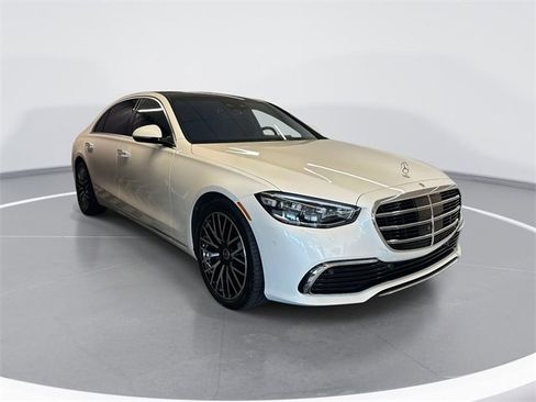 Certified 2022 Mercedes-Benz S 500 4MATIC image 3