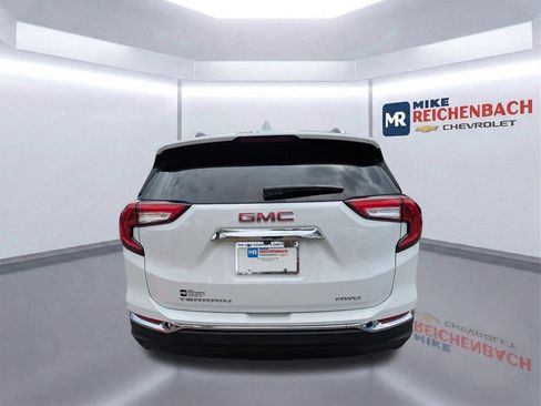 Used 2023 GMC Terrain SLT AWD/4WD image 5