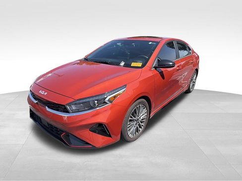 Used 2022 Kia Forte GT-Line w/ GT-Line Premium Package FWD image 5