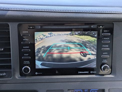 Used 2020 Toyota Sienna XLE w/ XLE Navigation Package image 13