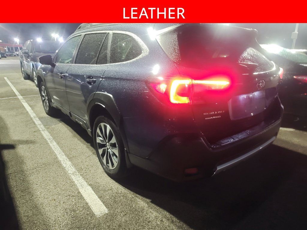 Used 2025 Subaru Outback Limited AWD/4WD image 4