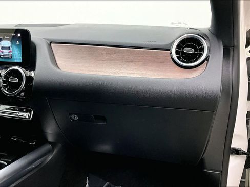 Certified 2023 Mercedes-Benz GLA 250 4MATIC image 19