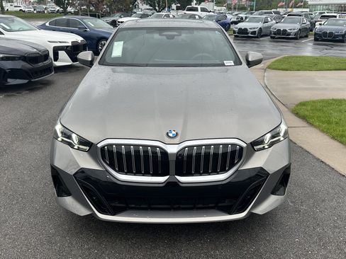 New 2026 BMW 530i xDrive w/ M Sport Package AWD/4WD image 3