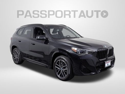 Used 2025 BMW X1 xDrive28i w/ M Sport Package AWD/4WD image 9