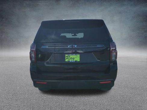 Used 2022 Chevrolet Suburban Z71 w/ Z71 Off-Road Package image 8