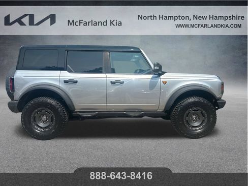 Used 2024 Ford Bronco Badlands AWD/4WD image 11