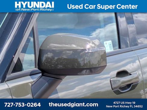 Used 2025 Hyundai Santa Fe SEL FWD image 11