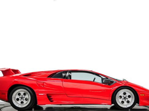 Used 1991 Lamborghini Diablo Coupe RWD image 2
