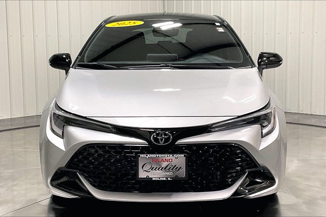 Used 2025 Toyota Corolla SE FWD image 2
