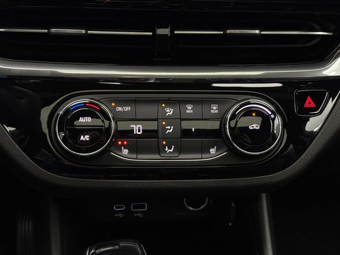 New 2026 Buick Envista Sport Touring w/ Convenience I Package FWD image 27