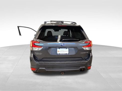 Used 2021 Subaru Forester Premium AWD/4WD image 28