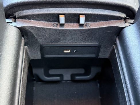 Used 2025 Mercedes-Benz GLS 450 4MATIC image 27