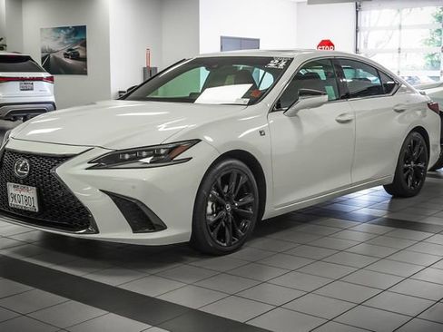 Used 2024 Lexus ES 300h F Sport w/ Accessory Package (Z2) FWD image 4