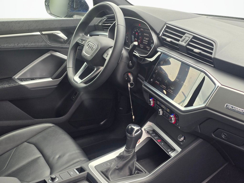 Used 2025 Audi Q3 2.0T Premium AWD/4WD image 29