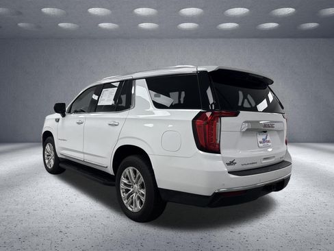 Used 2023 GMC Yukon SLT RWD image 3